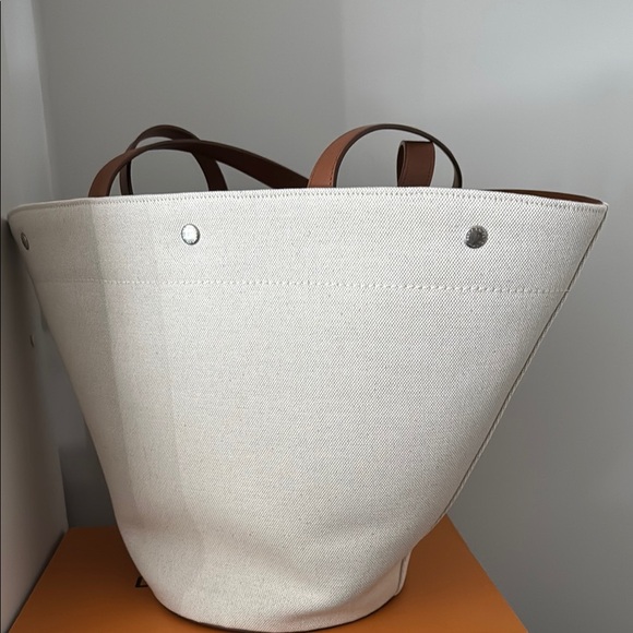 YSL Saint Laurent Rive Gauche Tote - Picture 2 of 6